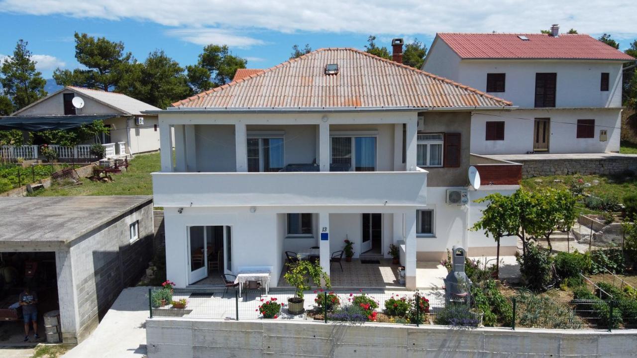 Apartments Tri Mora Ražanac 外观 照片