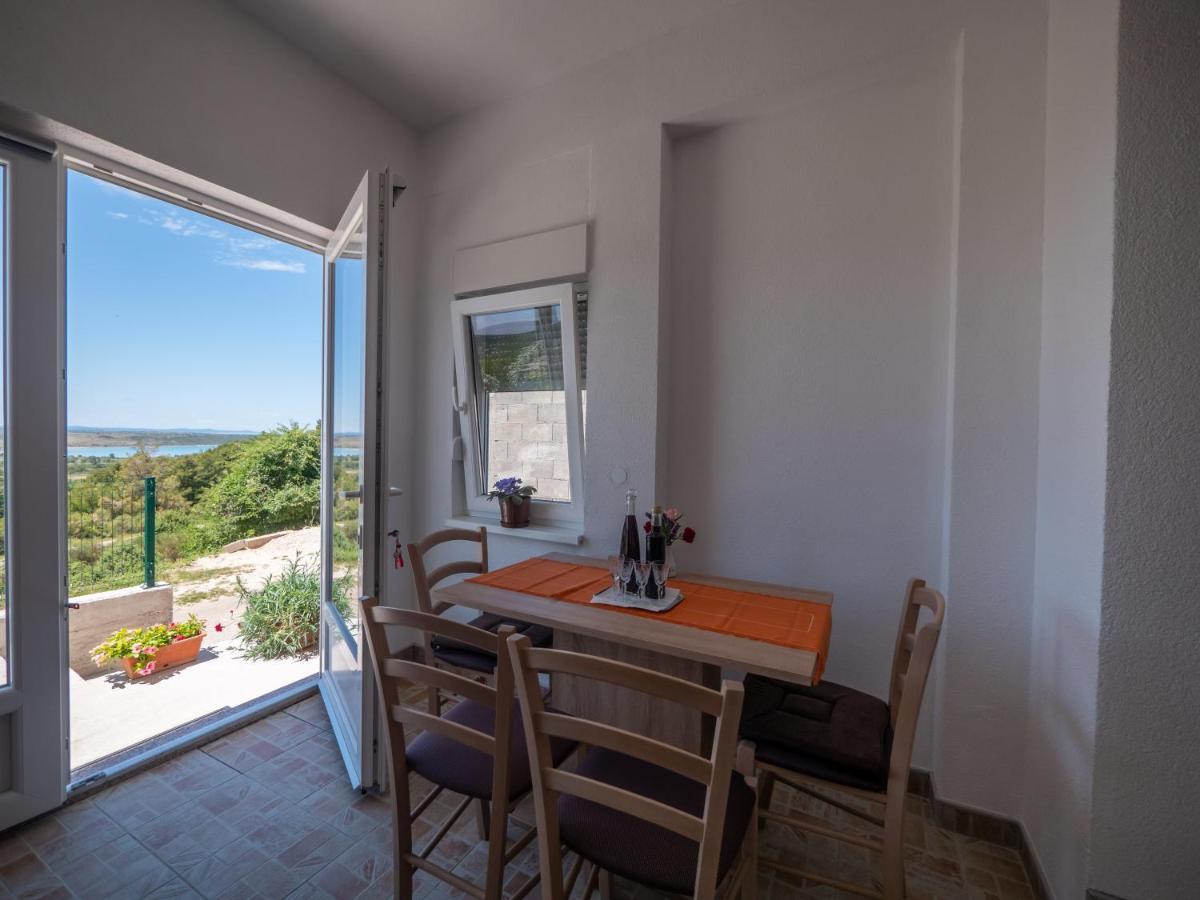 Apartments Tri Mora Ražanac 外观 照片