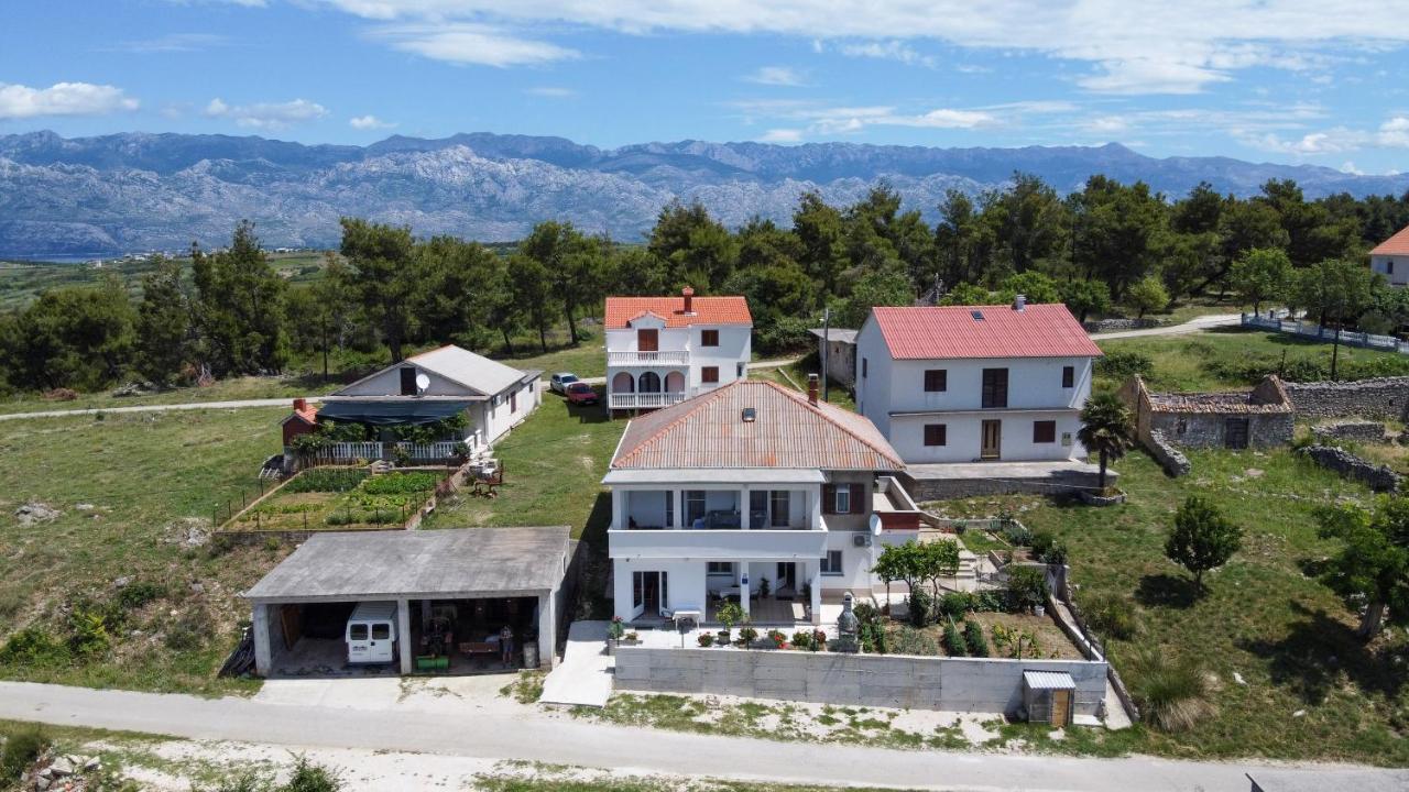 Apartments Tri Mora Ražanac 外观 照片