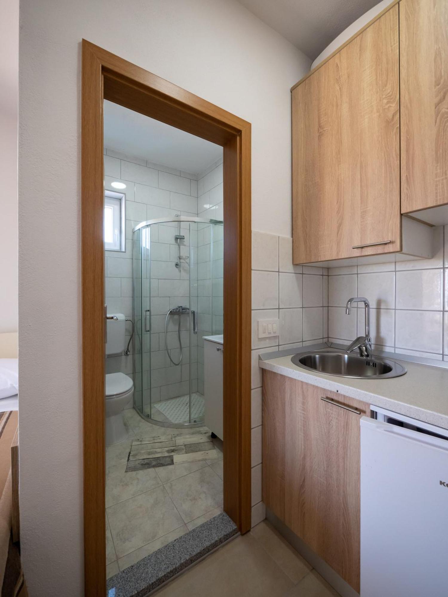 Apartments Tri Mora Ražanac 客房 照片