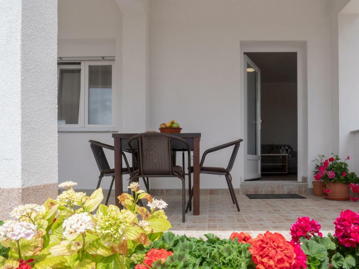 Apartments Tri Mora Ražanac 外观 照片