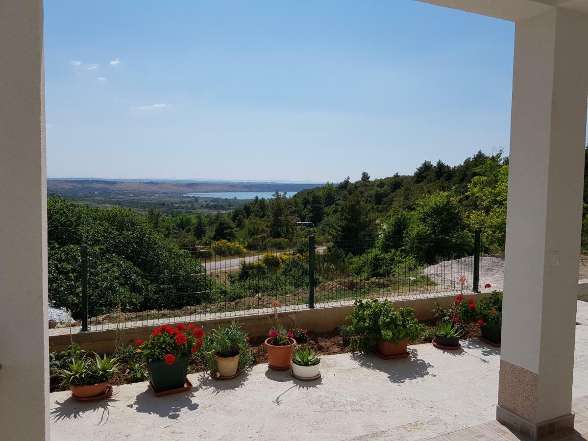 Apartments Tri Mora Ražanac 外观 照片